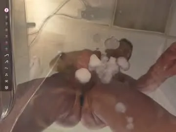 sweetyoops – webcam model profile photo Image 13