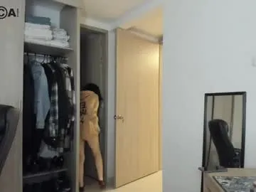 wet_dreamm22 – webcam model profile photo Image 19