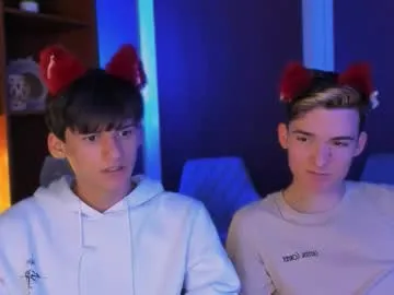 little_poetry – webcam model profile photo Image 13