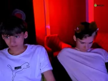 little_poetry – webcam model profile photo Image 17