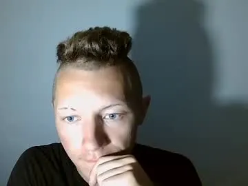 kitty__diamond_ – webcam model profile photo Image 17