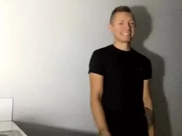 kitty__diamond_ – webcam model profile photo Image 2