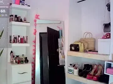 sexy_hot_friends_ – webcam model profile photo Image 10