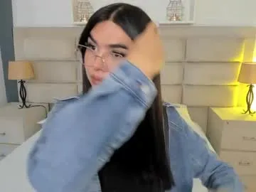 big_eyes_alice – webcam model profile photo Image 3