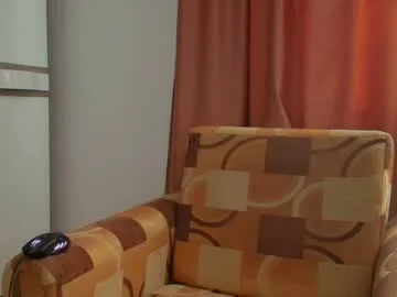 EvelynMills – webcam model profile photo Image 2