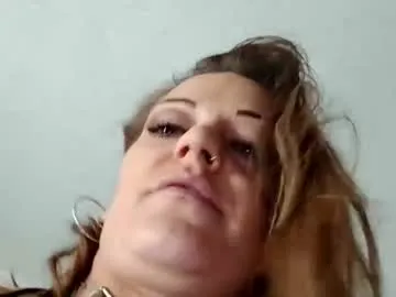 sweetyoops – webcam model profile photo Image 5