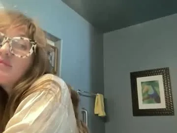 squirtervanessa21 – webcam model profile photo Image 13