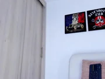 loving_ladies – webcam model profile photo Image 3