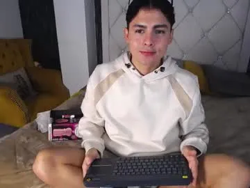 mia_greyy – webcam model profile photo Image 3