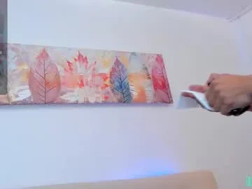 officiallyonlytams – webcam model profile photo Image 9