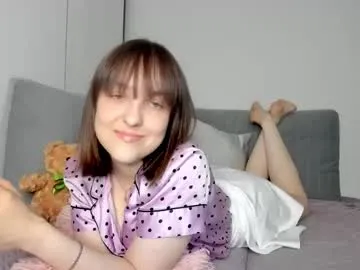 evelyn_evyy – webcam model profile photo Image 5