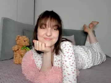 evelyn_evyy – webcam model profile photo Image 8