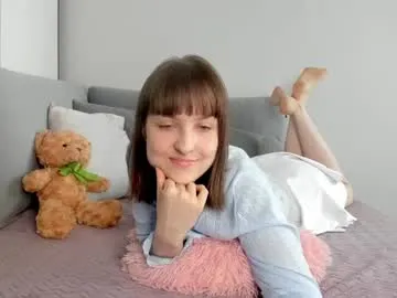 evelyn_evyy – webcam model profile photo Image 9