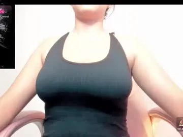 LexyNess – webcam model profile photo Image 17