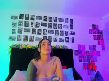 pinkypuppa – webcam model profile photo Image 12