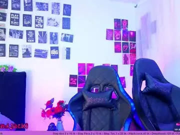 pinkypuppa – webcam model profile photo Image 15