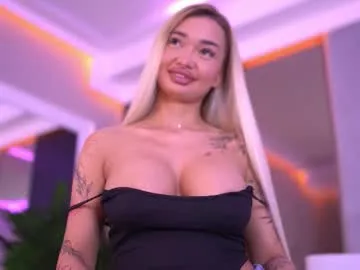 charming_flower – webcam model profile photo Image 13