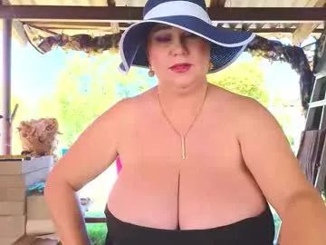 sarahadams – webcam model profile photo Image 5