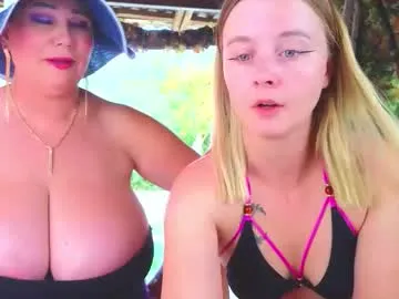 sarahadams – webcam model profile photo Image 7