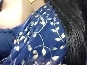 ErikaBonnie – webcam model profile photo Image 3