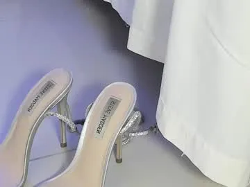 cute_pussy1 – webcam model profile photo Image 16