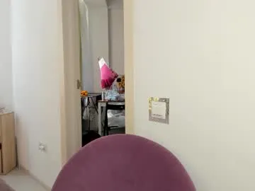 mimibabyxxx – webcam model profile photo Image 7