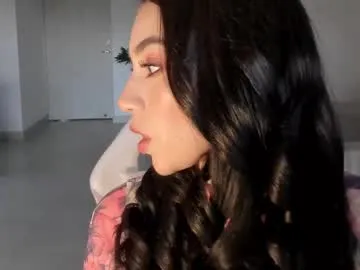 mellbell_ – webcam model profile photo Image 9