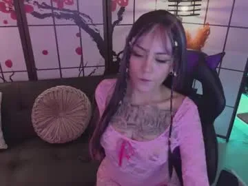 peachylina – webcam model profile photo Image 3