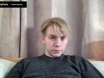 alice_edward – webcam model profile photo Image 19