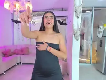 island_peach – webcam model profile photo Image 17