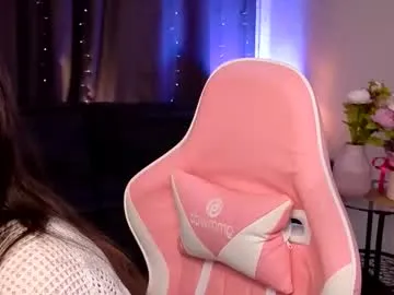 chloe_ember_ – webcam model profile photo Image 7