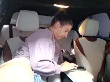 kristigroune – webcam model profile photo Image 19