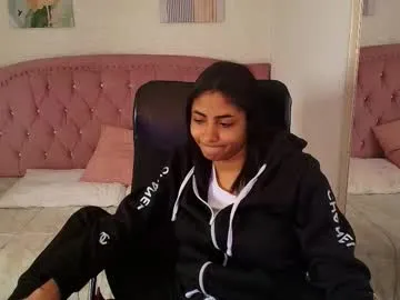 janna_foxx – webcam model profile photo Image 2