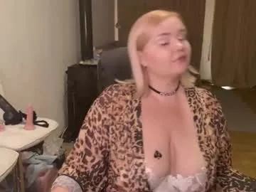 sweetyoops – webcam model profile photo Image 9