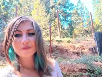 giaglowing – webcam model profile photo Image 11