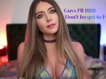 clari_yumi – webcam model profile photo Image 15