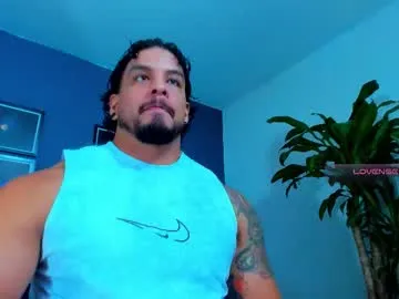 realtryit – webcam model profile photo Image 12