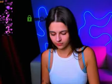 angelsofaurora – webcam model profile photo Image 18