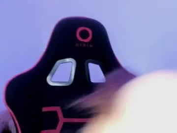 cathiefavuzzi – webcam model profile photo Image 14