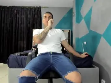 alex_and_drew – webcam model profile photo Image 4