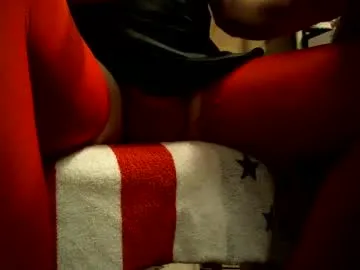 vestaszanto – webcam model profile photo Image 16