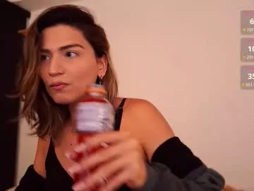 petites_perles – webcam model profile photo Image 16