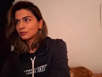 petites_perles – webcam model profile photo Image 9