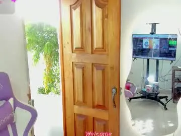 miya_shake – webcam model profile photo Image 4