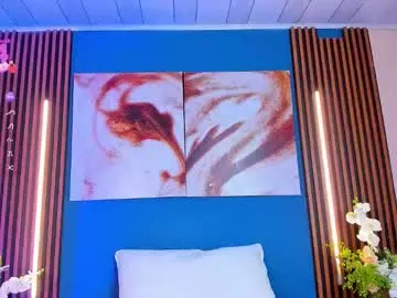 emonyashka – webcam model profile photo Image 16