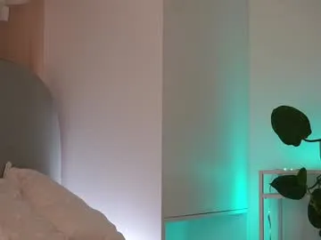 heavenmoth – webcam model profile photo Image 13