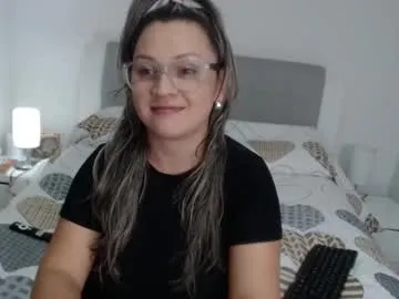 magical_mermaids – webcam model profile photo Image 4