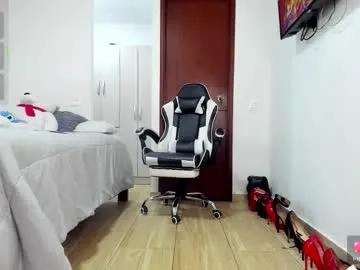 darknes_lilith18 – webcam model profile photo Image 12