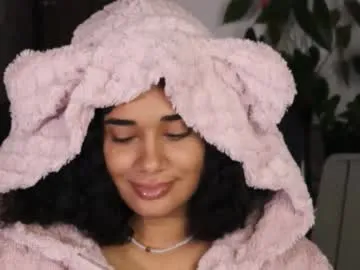 blue_bow – webcam model profile photo Image 14