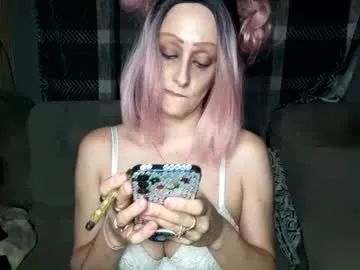 sweetyoops – webcam model profile photo Image 4